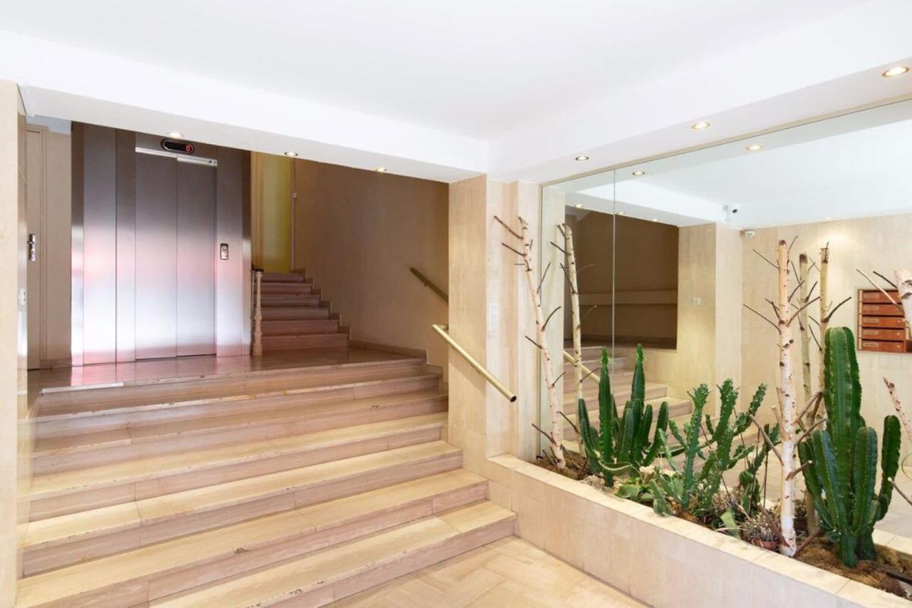 Magnificent Renovated 4-Room Apartment - Croisette Carre D'Or Cannes Luaran gambar